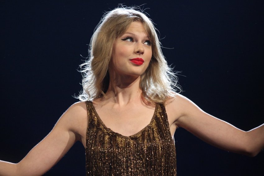 universiteti i harvardit prezanton zyrtarisht nje lende dedikuar kengetares taylor swift 6569a40abcd70