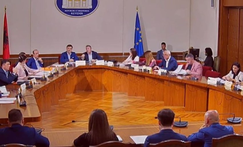 mblidhet sot komisioni per reformen zgjedhore ja cfare pritet te diskutohet 65b37fd968a57