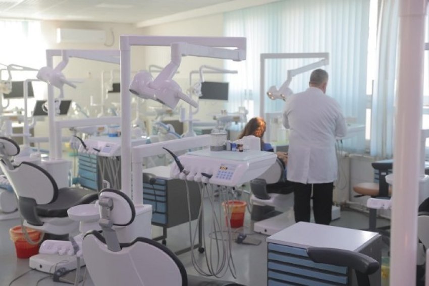 nga sot implantet kryhen ne qendren klinike stomatologjike 65aab74a48d5c