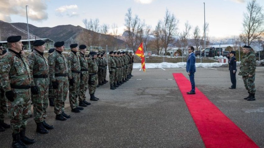 pendarovski viziton pjesetaret e kontingjentit te rmv se ne kuader te kfor it ne kosove 65b2b793e2d13