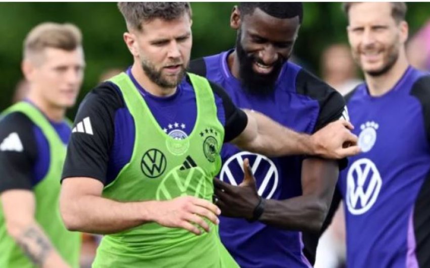 fullkrug e rudiger perplasen me njeri tjetrin 66682674d9ee4