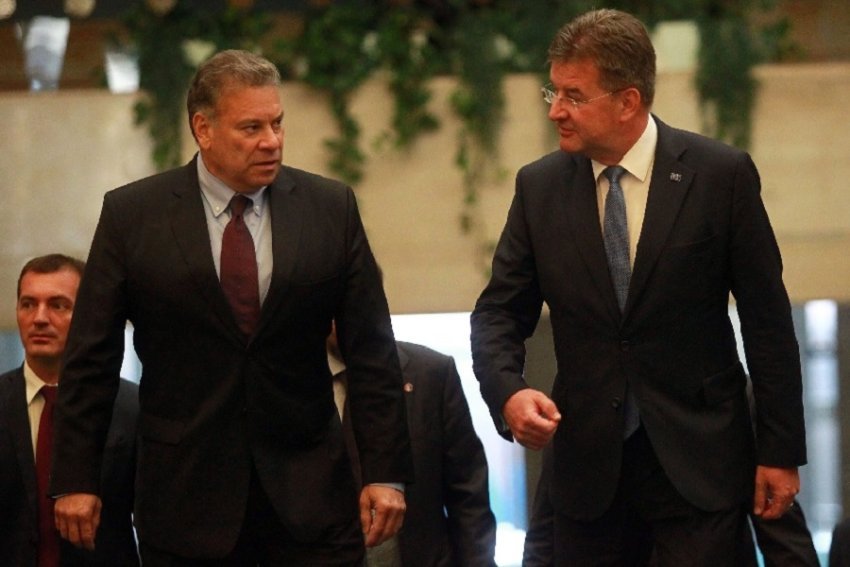 be ja do dialog per uren mbi iber cfare ndodhi me strategjine e lajcakut dhe escobarit 66c24c7f6437a