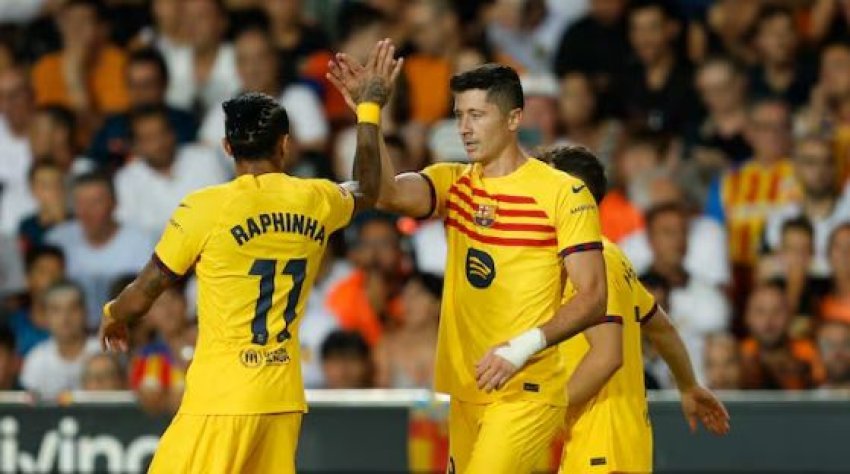 dy gola te polakut i japin fitoren me permbysje barcelones 66c123d7ac6a3