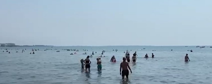 shengjinipret emigrantet vazhdon turizmin ne qytetin bregdetar gati qendra e pritjes se refugjateve 66c1fb987127e
