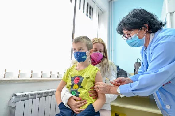 ne piken e vaksinimit bukuresht rritet numri i femijeve per vaksinim 66e48b304c792