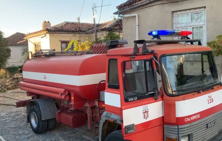 perfshihet nga zjarri nje banese ne korce ja cfare dyshohet se shkaktoi flaket 66f984ea5b7ed