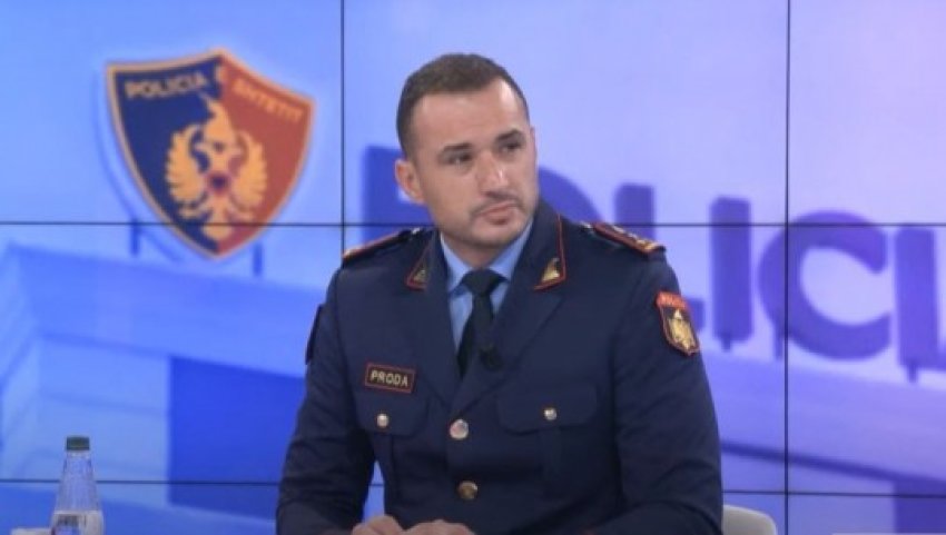 pjese e uniformave blu prej vitit 2005 kush eshte ilir poda emri i drejtorit te ri te policise se shtetit ne tryezen e rames 66faac36bf156