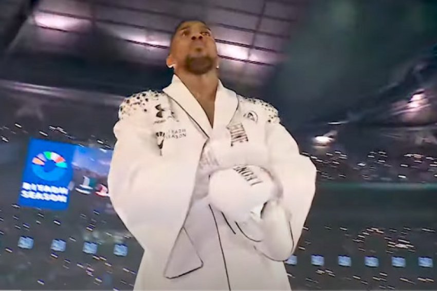 suspendohet anthony joshua 66fa9d37790ad