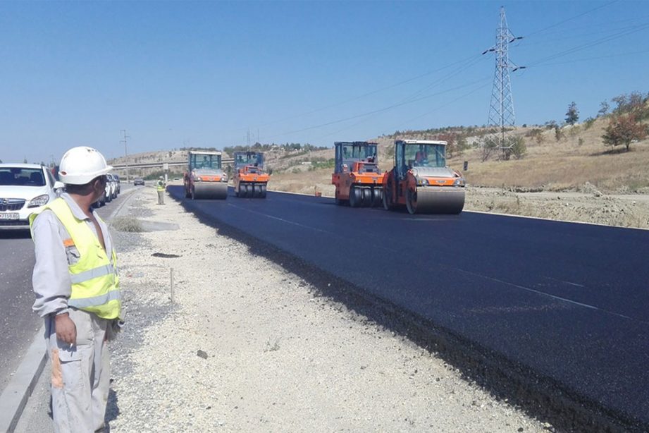 trajanovski rruga kercove oher do te asfaltohet edhe gjate dimrit jane furnizuar aditive per pune ne temperatura te uleta 673a047260c71