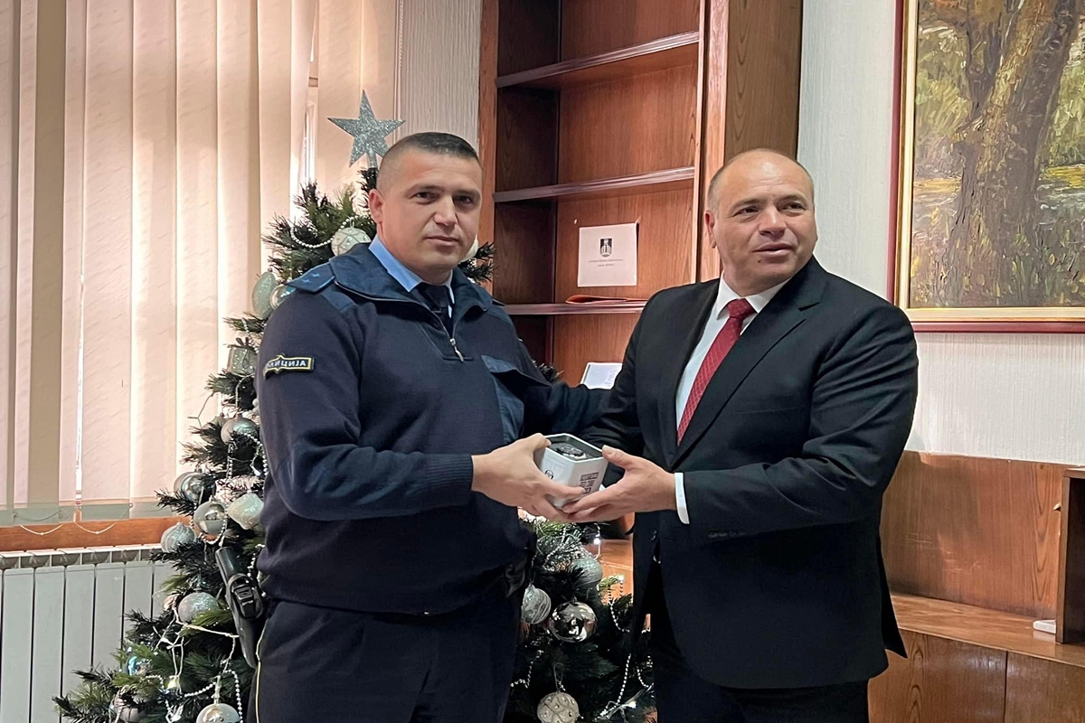 MAKSO DHE POLICI