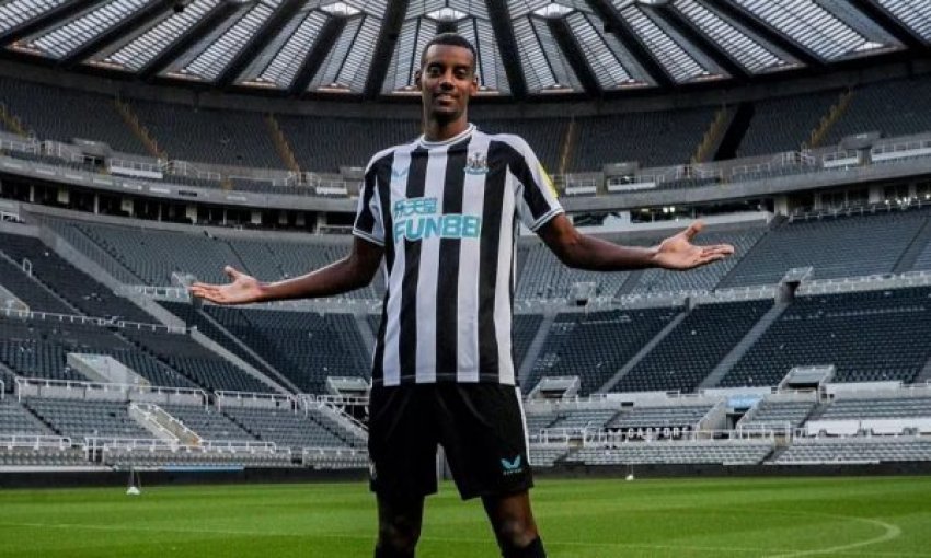 alexander isak objektiv i psg se 67696bde6865f