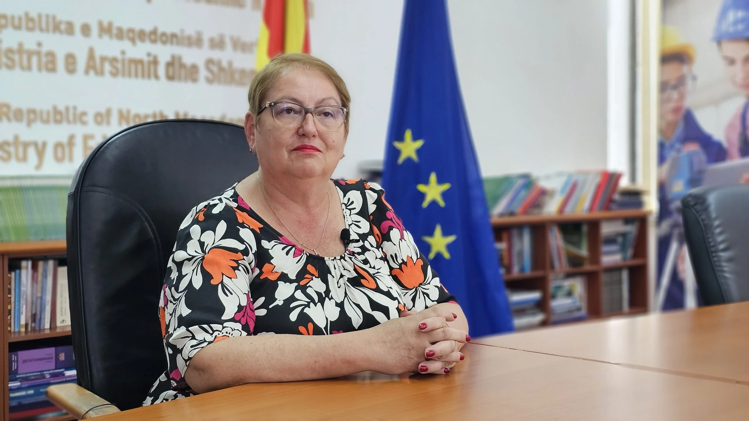 himni janevska me vlen in kishim marreveshje bdi ja ishte kunder 6767eb9bf41f0