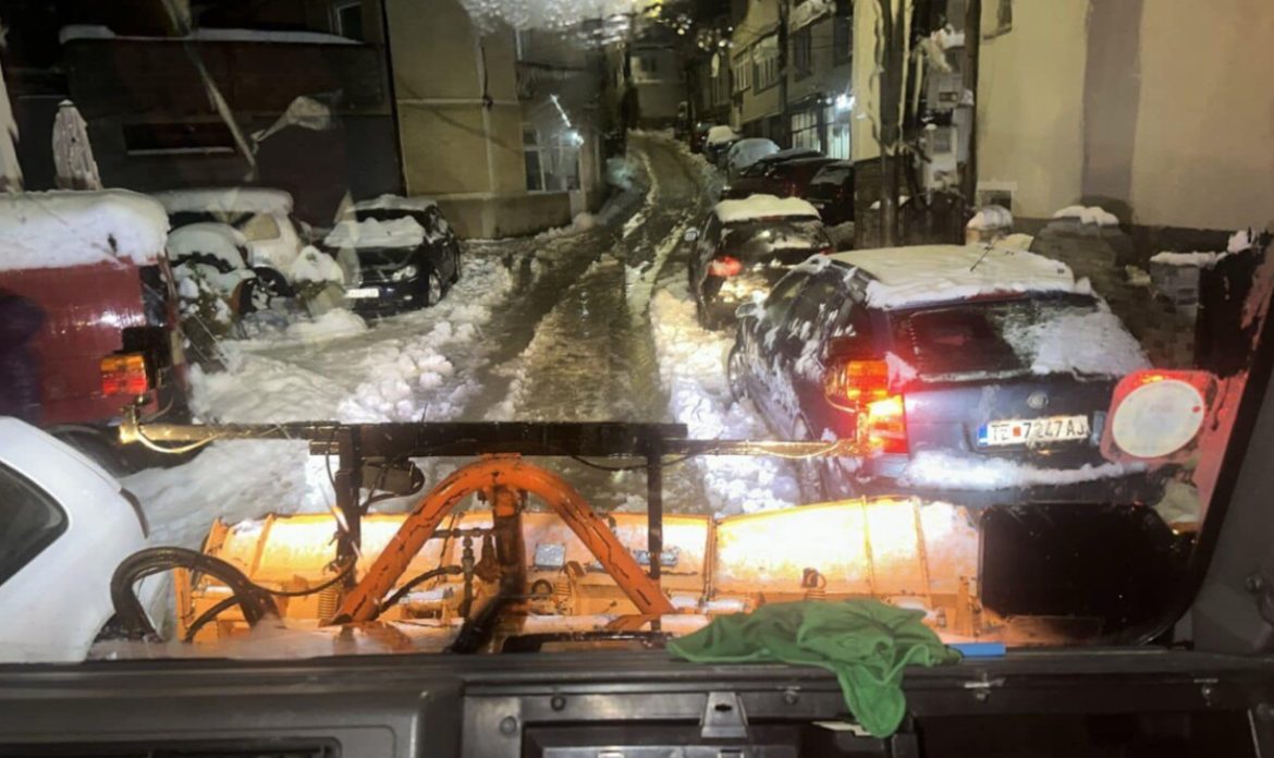 komuna e tetoves kemi hedhur krip dhe rere ne rruge thirrje banoreve te malesise qe mos ti parkojne veturat ne rruge 6769ae30119a9