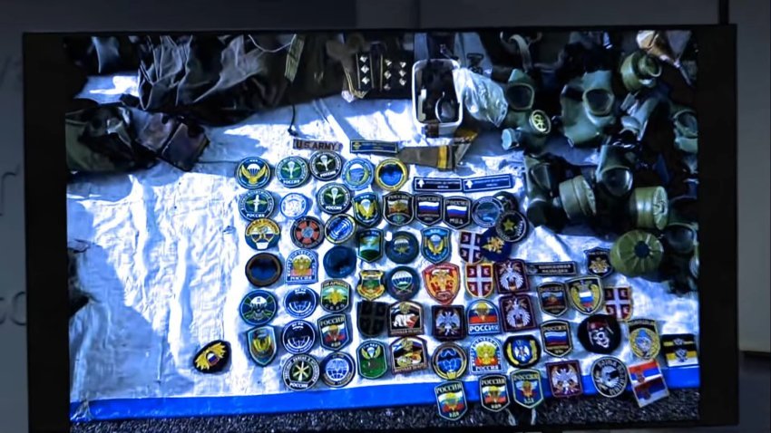 kurti zbulon emblemat ruse qe jane gjetur ne veri gjate bastisjeve te policise 674c9f41e2eac