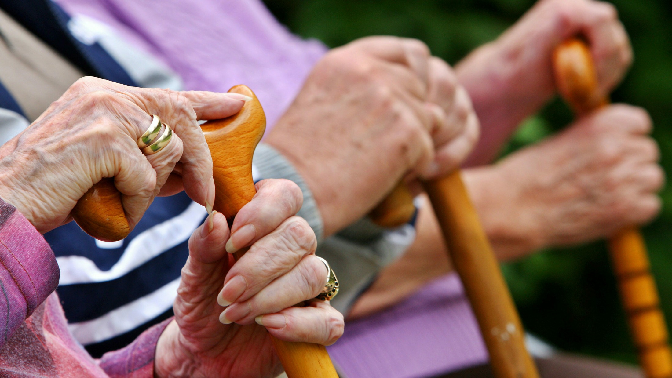 propozohet qe te rritet mosha per pensionim per burra dhe gra ne 67 vjec 674de1ddaaca8