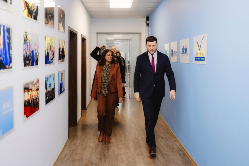 krasniqi takon diplomaten amerikane prattipati shba ja ka qene dhe mbetet partneri yne strategjik 67b5c3045bbbb