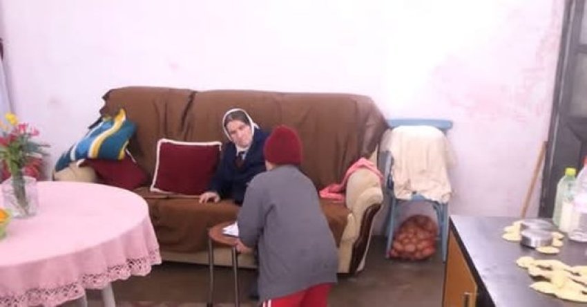 historia e gruas nga elbasani me trupin e nje femije 8 vjec qe i sherben nenes se semure 67ce0134542e9