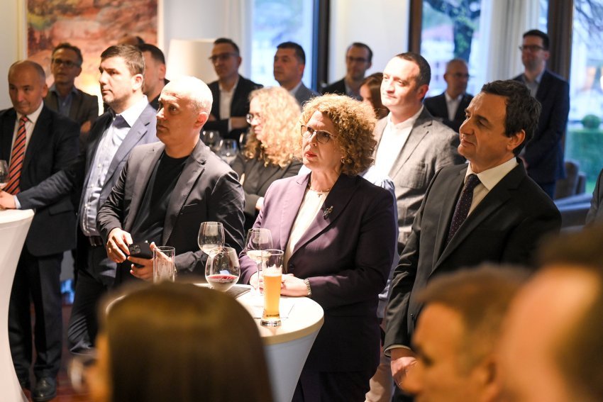 ambasada e gjermanise i ben bashke pozite e opozite 68003fb6a63b0