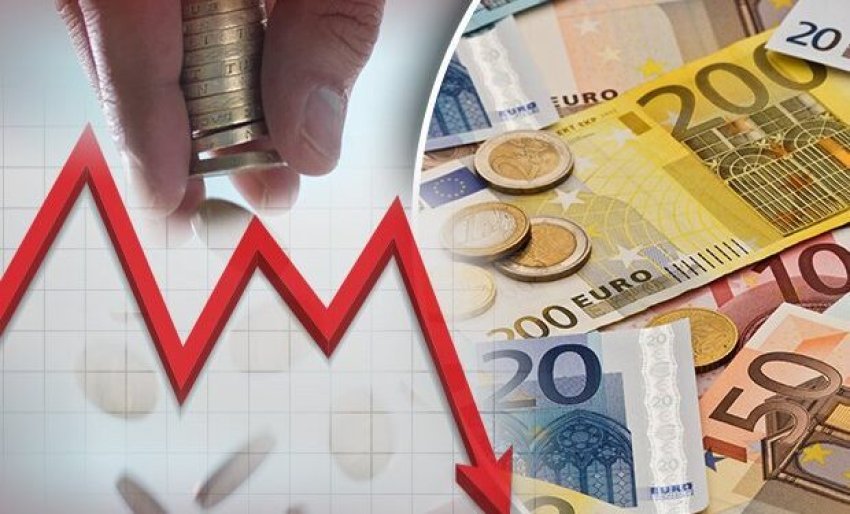 kembimi valutor 15 prill me sa blihen e shiten dollari dhe euro cfare ndodh me monedhat e tjera 67fe03c2aca94