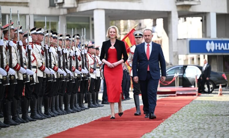 kryetari i kuvendit afrim gashi takohet me kryetaren e kuvendit te sllovenise urska klakocar zupancic 67f6be28390f9