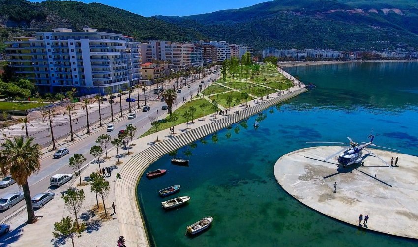 mirror vlora e ngjashme me costa del sol por pa turma turistesh 67f8d9ea4084e