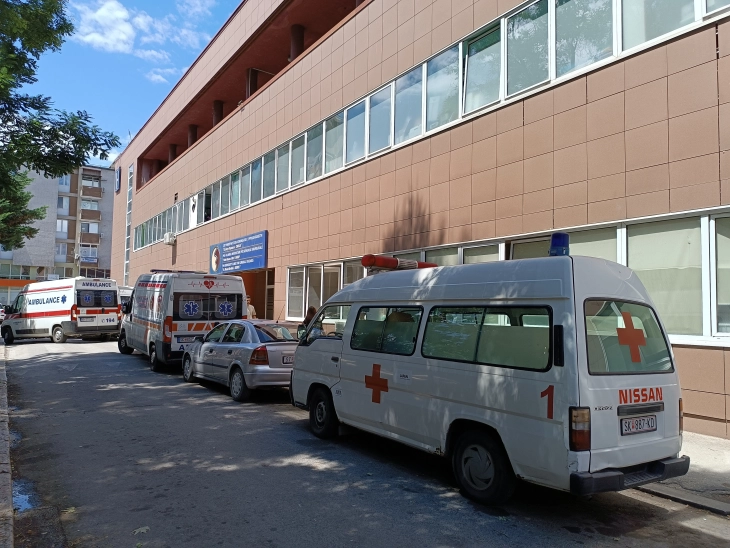 pese paciente kthehen nga trajtimi ne serbi jashte vendit mbeten te hospitalizuar 33 paciente 680b65a26933a