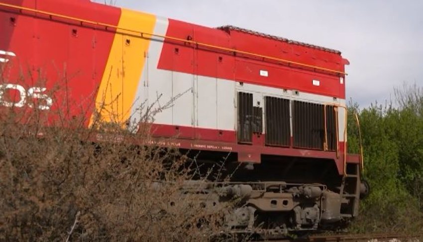 treni e barti automjetin rreth 20 metra deshmitaret flasin per aksidentin e sotem ne prishtine 680e87e93482d