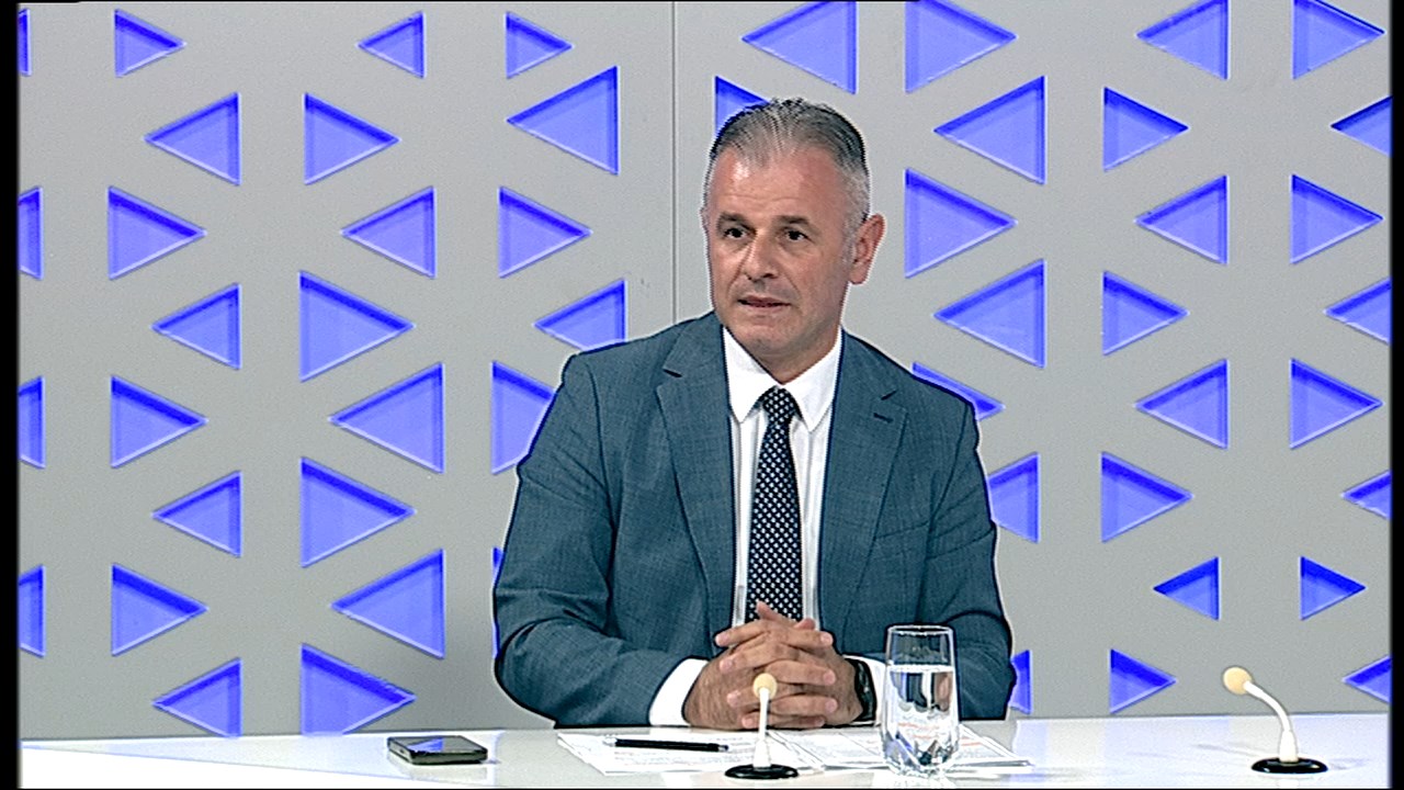 ganiu per vlen in taravari nuk ka vend ne qeveri 681d31de38968