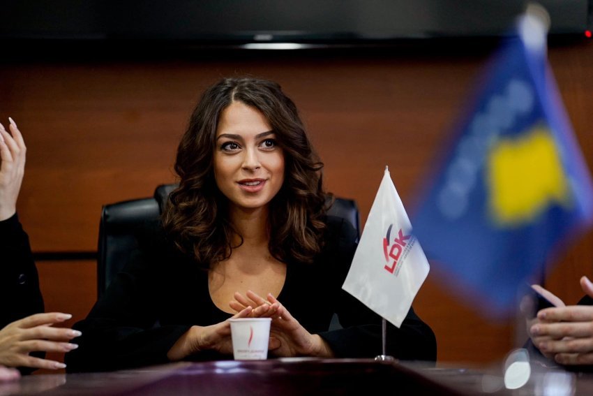 kica xhelili ne takim me presidenten ldk ja do ta prezantoje idene e qeverise tranzicionale 682383d9969be
