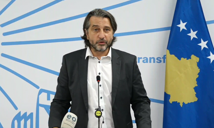 rama jemi duke e bere nje robot qe do te ndertoje tulla 681df168bad91