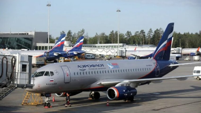 situate kaotike mbi 60 mije pasagjere mbesin te ngujuar neper aeroportet e rusise si pasoje e sulmeve me drone 681b69d4a52ec