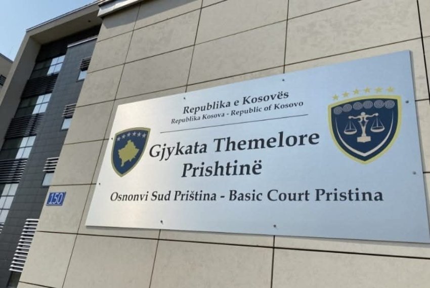 vendosen flamurin e isis it mbi shtepi u caktohet paraburgimi dy te dyshuarve nga prishtina 68150b40479dd