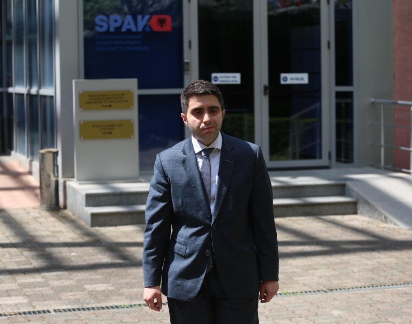 abuzimi me tenderin 2 2 milione euro kreu i kpp jonaid myzyri paraqitet ne apelin e gjkko kerkon heqjen e mases se pezullimit nga detyra 688744f0ef325