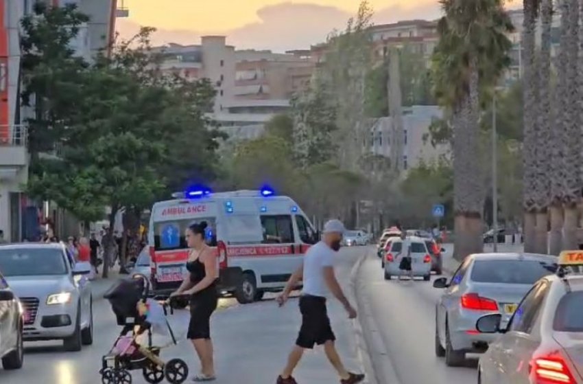 Aksidentohet i riu me skuter elektrik në Lungomare 2 aksidentohet i riu me skuter elektrik ne lungomare 6887d174712ac