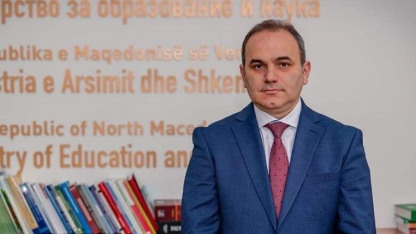 Aliu: Investime 32 milionë euro në infrastrukturën shkollore, është rritur dukshëm buxheti për studentët dhe shkencën 3 aliu investime 32 milione euro ne infrastrukturen shkollore eshte rritur dukshem buxheti per studentet dhe shkencen 687cc0ceb8251