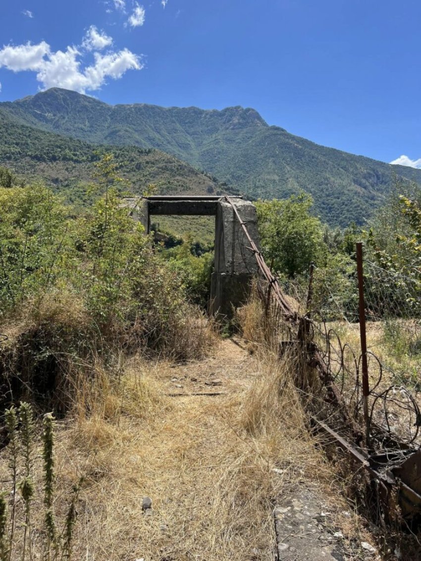 apeli i auron tares te riparohen urat mbi vjose atraksion turistik per te huajt dhe mundesi komunikimi per fshatrat 688a586a6c099