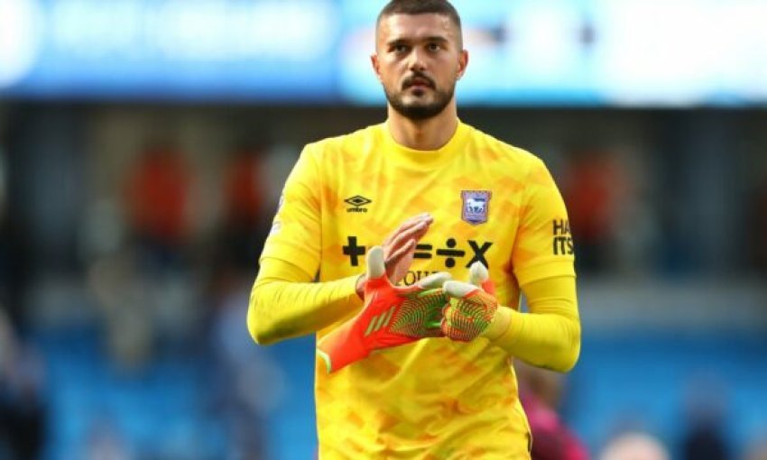 arijanet muric pritet te largohet nga ipswich 686e7120129ae