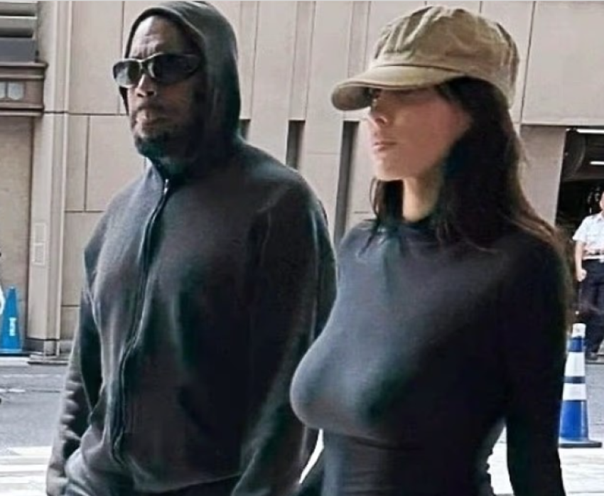 bianca censori provokon serish ne tokio perkrah kanye west 687cc272e6762