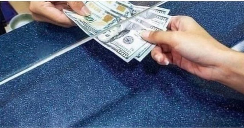 cfare po ndodh sot me monedhat e huaja ja me sa po blihen dhe shiten dollari dhe euro 687362596579e