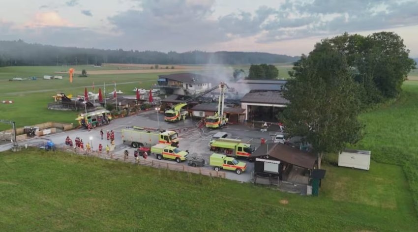 digjet restoranti ne aeroportin e cyrihut 68739c01056b1