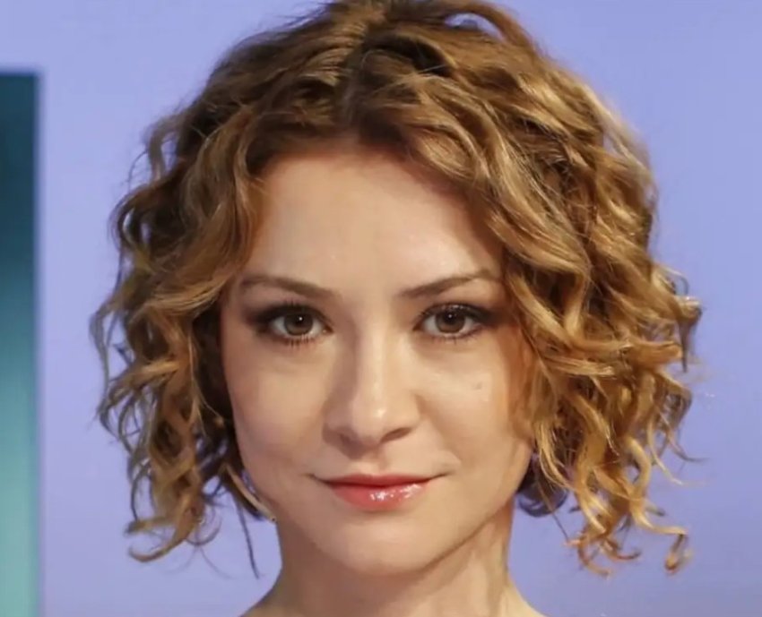 egla ceno prek me mesazhin emocional per familjaret qe perballen me sfida ne spitale 6884e3ada3875