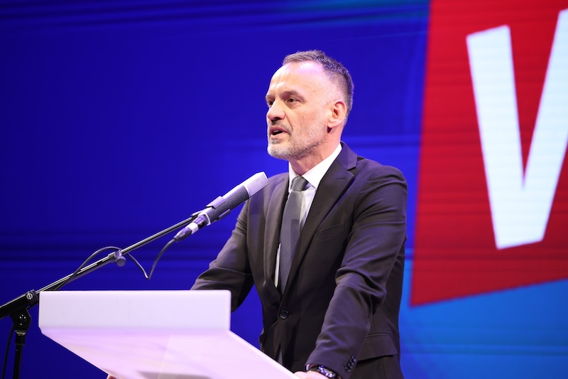 fetai premtuan me pompozitet lista te vecanta tani po shkrihen ne listat te perbashketa me bdi ne 686d62e1921da