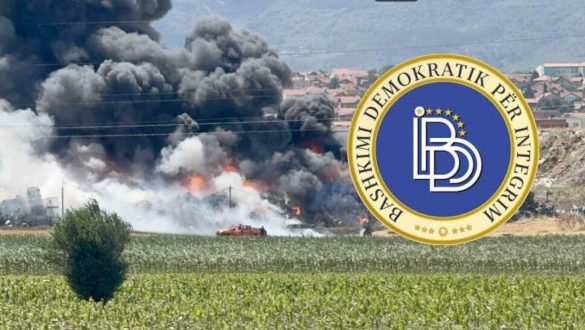 fokus zyrtar i bdi se i dyshuar per zjarrvenie ne shtepi i gjenden materiale djegese 6871265cc328e