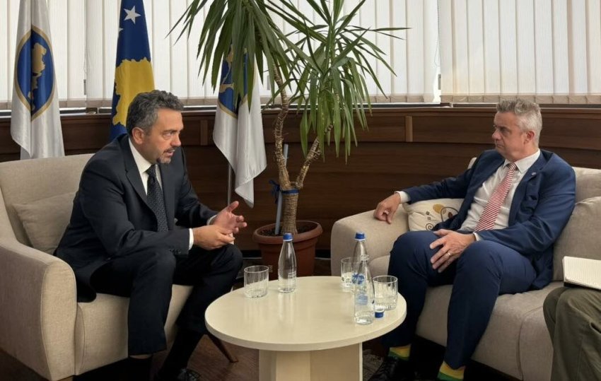 hargreaves e radoniqi flasin per zgjedhjet lokale te gjithe ti respektojne ligjet dhe procedurat 688253c0591ab