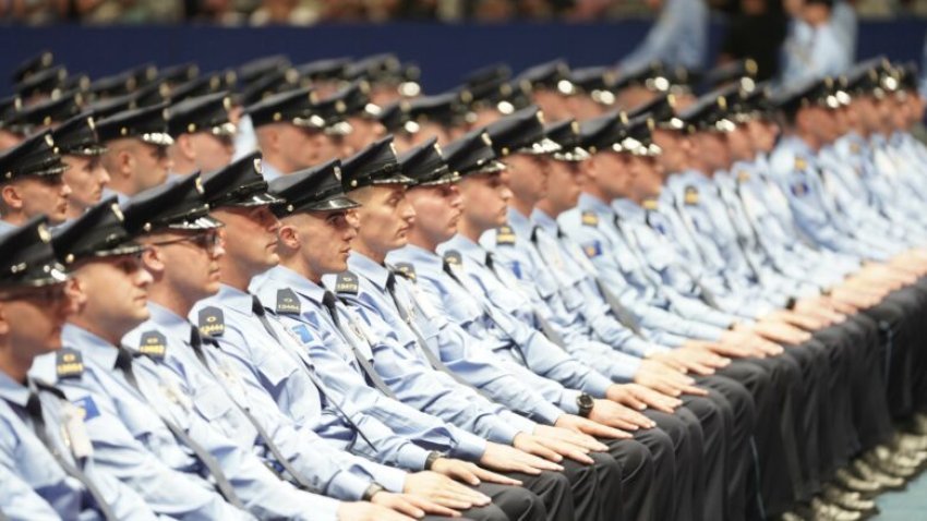 interesim i madh per tu bere polic trajnimi ne akademi pritet te kthehet ne 6 muaj 6875952e44be8