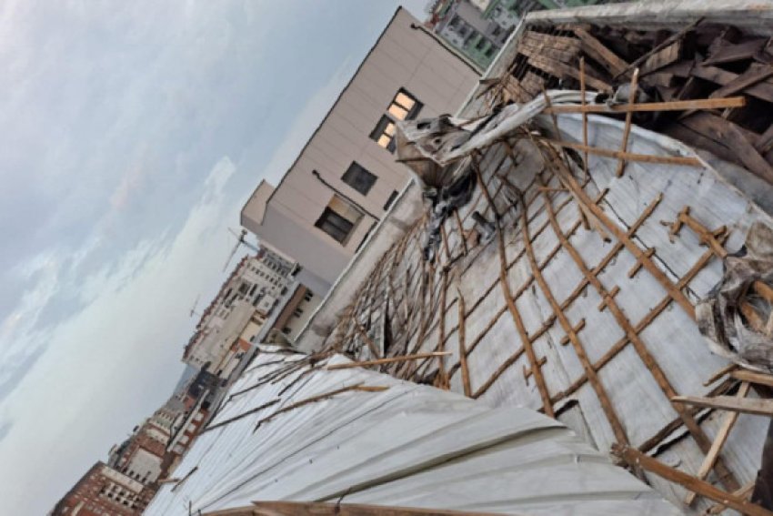 Komuna: Situatë alarmante në kryeqytet si pasojë e shpërthimit të zjarreve dhe erërave të forta 3 komuna situate alarmante ne kryeqytet si pasoje e shperthimit te zjarreve dhe ererave te forta 688536e17d341