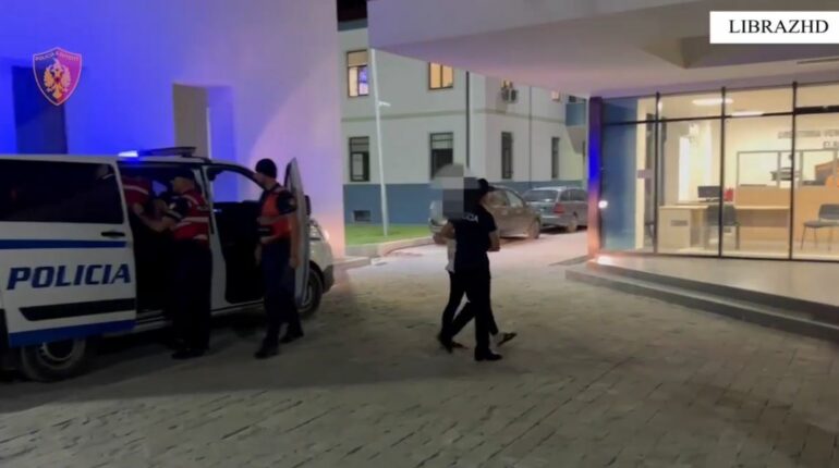 librazhd partners in crime ne pranga 2 persona per grabitje ndaj te moshuarve 6887836825f98