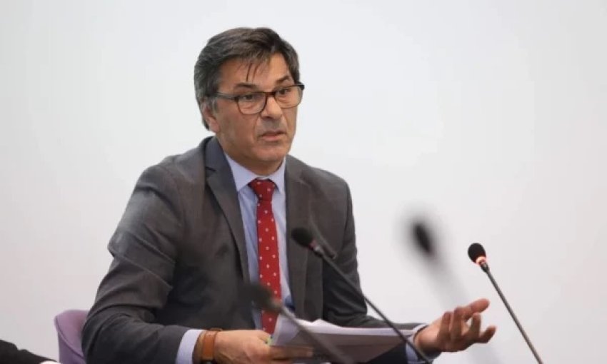 lladrovci mund te jete me i miri por nuk u sherbeu klaneve 68869c88de172