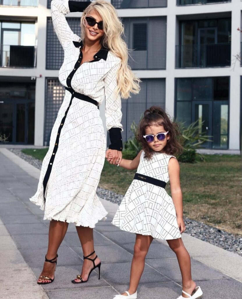 marina publikon per here te pare portretin e vajzes 6878b1e5d91fb