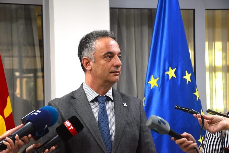 ministri i shendetesise azir aliu me kabinet mobil ne shtip 6884c2bae366c